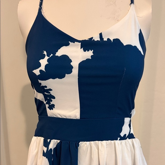 Navy and White Abstract Maxi Dress - Picture 2 of 4